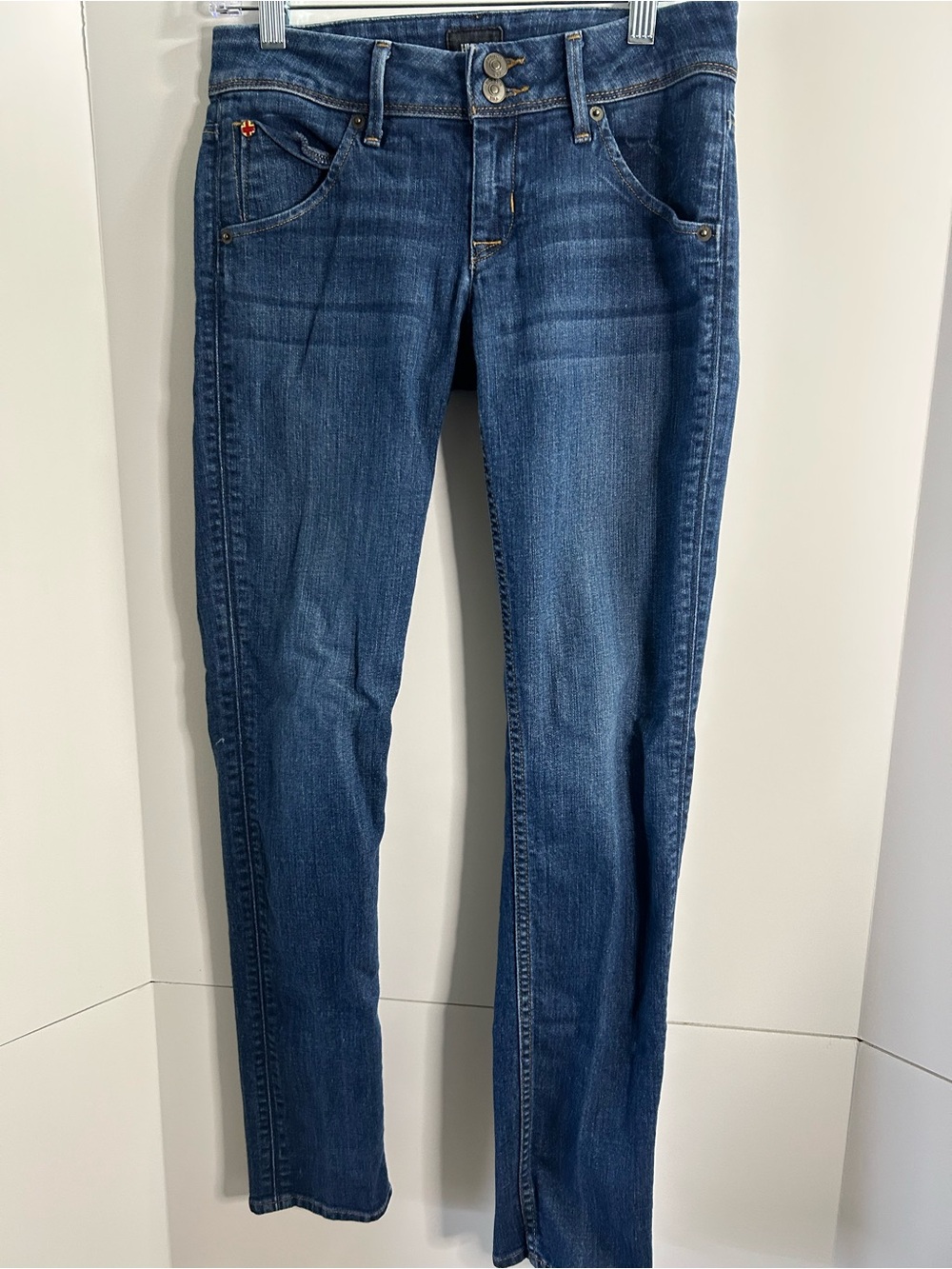 Hudson Jeans Collin Skinny in Medium/Dark Blue Wash Size 26